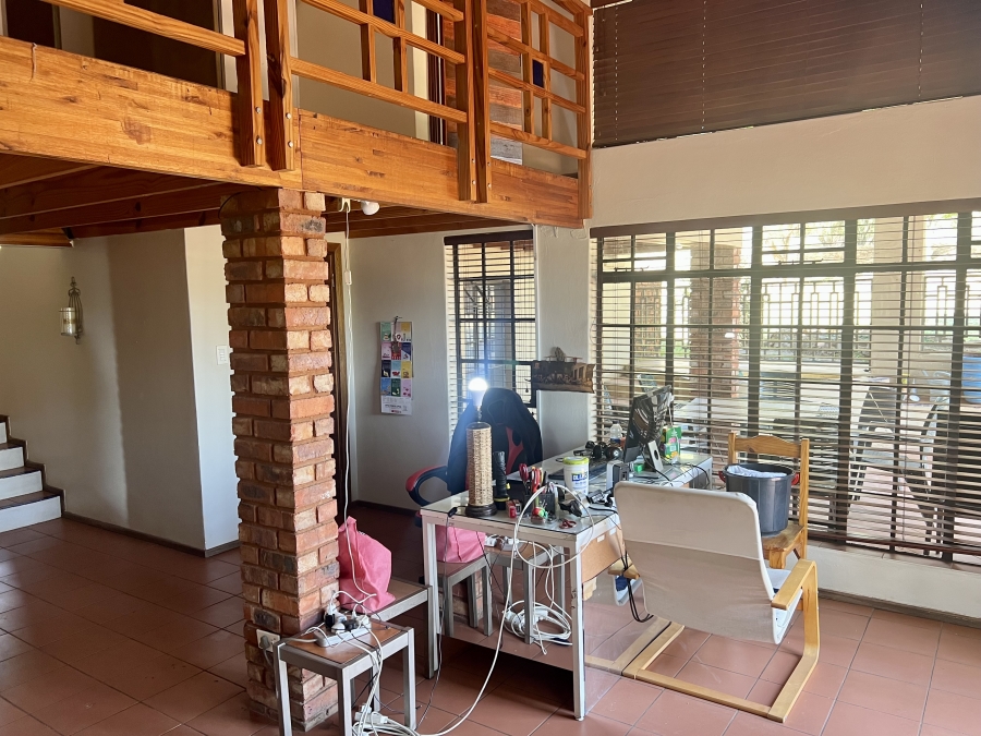 7 Bedroom Property for Sale in Broederstroom North West